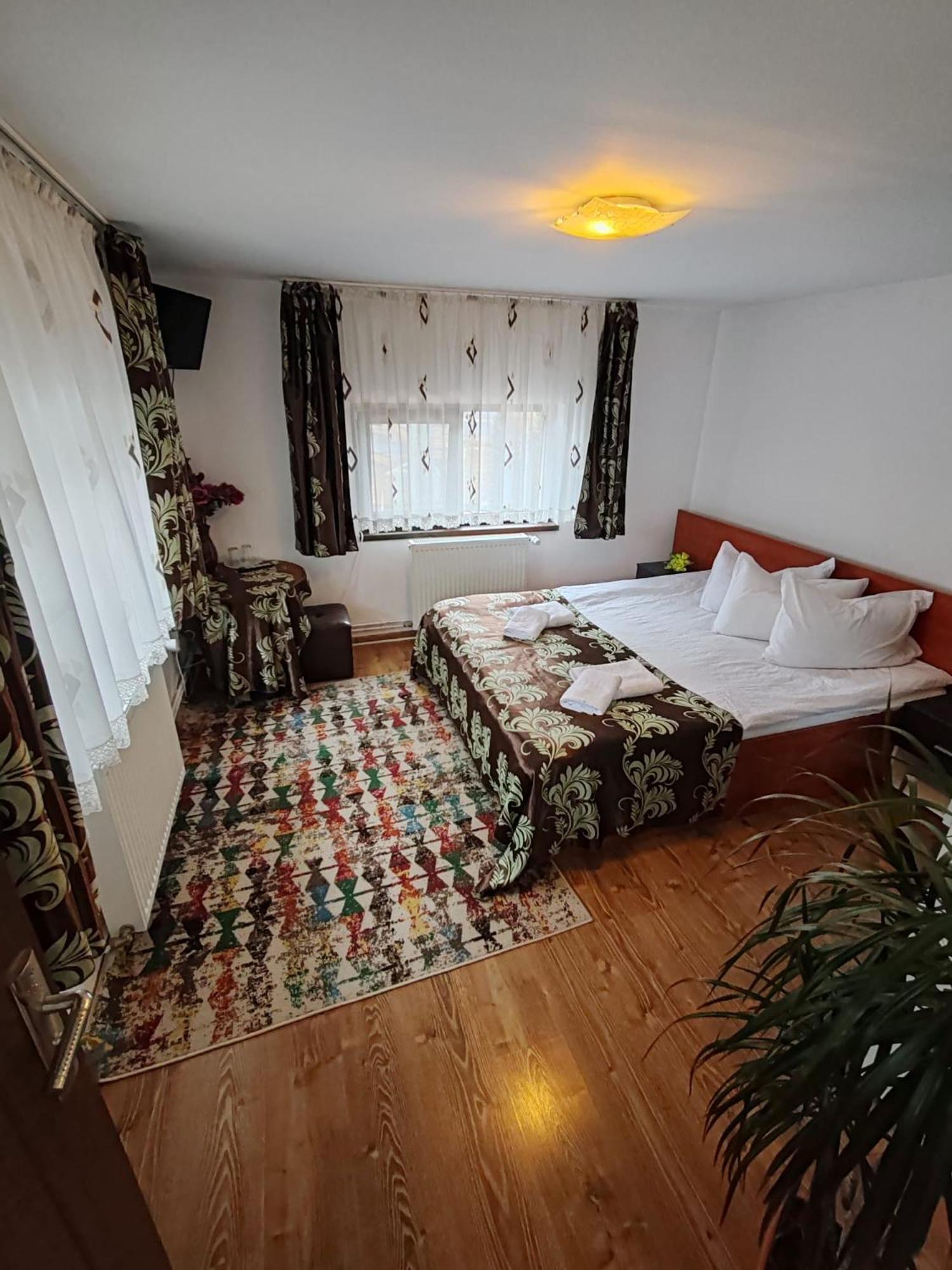 Casa Alex Ξενοδοχείο Topliţa Εξωτερικό φωτογραφία